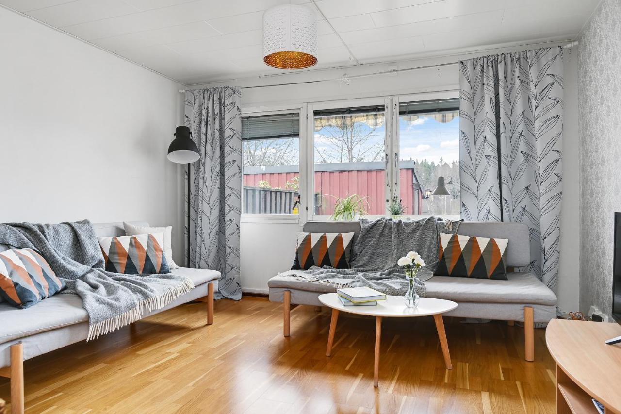 Sparkling Modern House In Kista - Close To Feriehus *